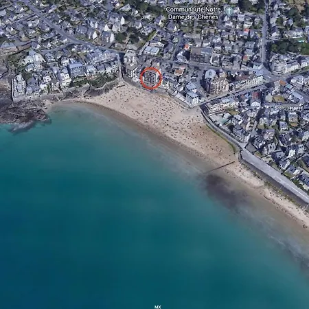 Les Pieds Dans L'eau - Sur La Plage Saint-Malo